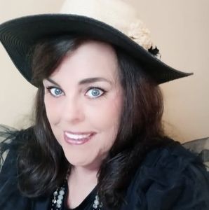 Meet your Posher, Peggy